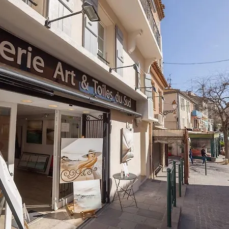 Center Air-conditioned Parking